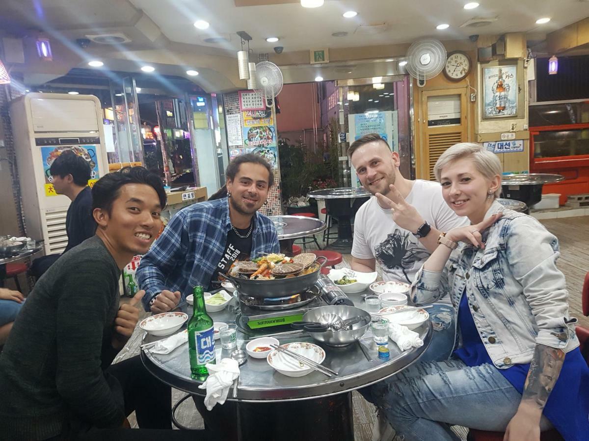 Silk Road Hostel Пусан Экстерьер фото